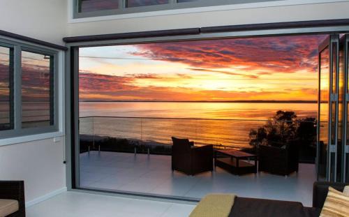 Allure at Hyams Beach - seconds to white sands