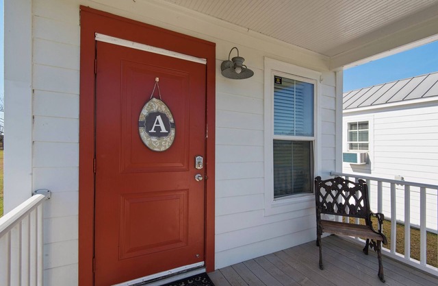 Alma's Cottage.Tiny House at Stillwater Ranch