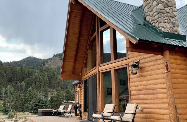 Almost Heaven in the Upper Valley With High Speed Wifi