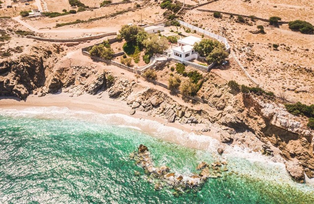 Alpha Mu Beachfront House