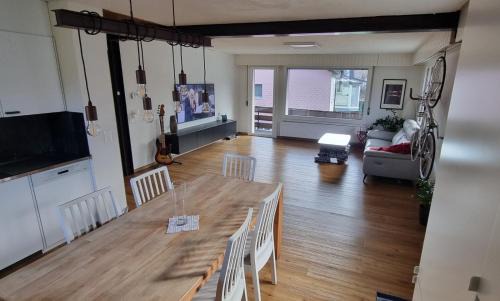 Alpine Garage Lodge