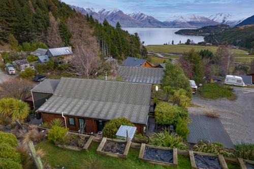 Alpine Hideaway - 2 bedroom