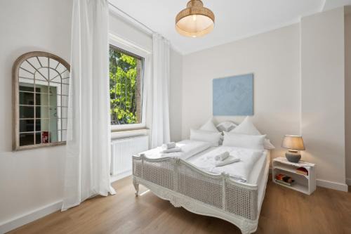 Altstadt Apartment am Wasser mit großem Garten
