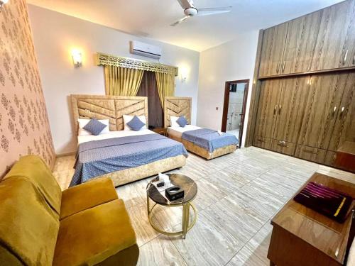 Amada Family Guest House