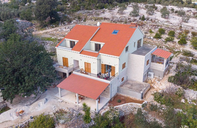 Amazing apartment in Kneze with WiFi