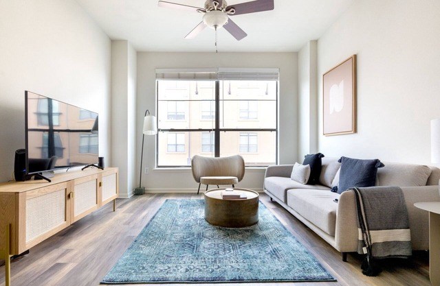 Amazing Domain 1BR w/Gym, Pool & W/D, nr restaurants, by Blueground