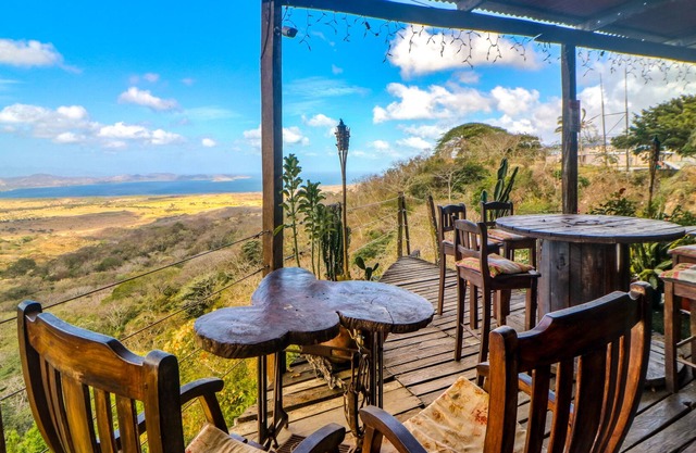 Amazing family-operated hotel with views, restaurant & bar, & WiFi - five rooms