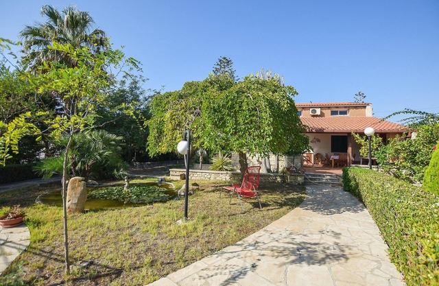Amazing home in Marina di Modica