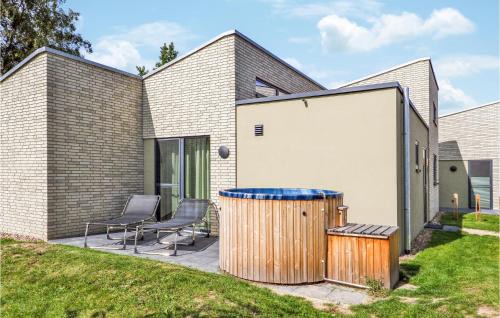 Amazing Home In Lembruchdümmer See