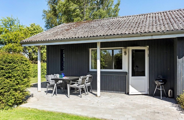 Amazing home in Svendborg with kitchen