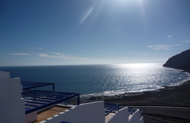 AMAZING SEA VIEW LUXURY APARTMENT- WITH SUN DRENCHED SPACIOUS TERRACE/FREE WiFi