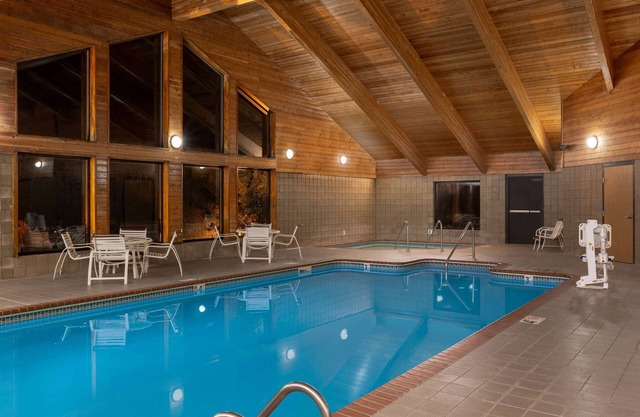 AmericInn by Wyndham Coralville