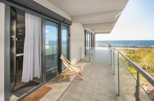 Amon przy plaży 2