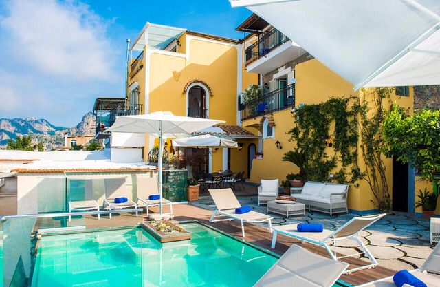 AMORE RENTALS - Villa Zeus with private Pool, Sea View, Terraces and Air Conditioning