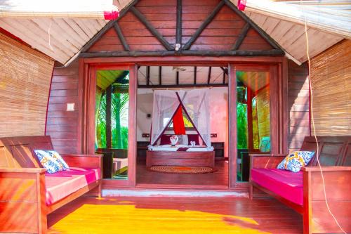 Ampazôny Oasis Lodge