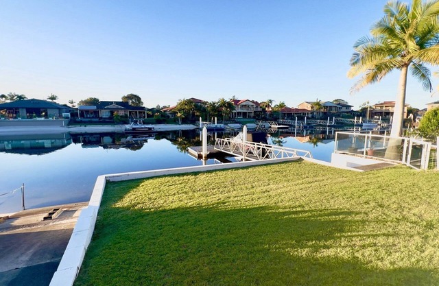 Anchorage, Waterfront unit in Yamba