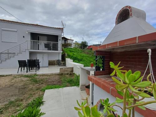 Angie's House Sykia
