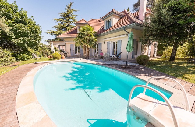 ANNECY - Lumineuse Villa de famille avec Piscine