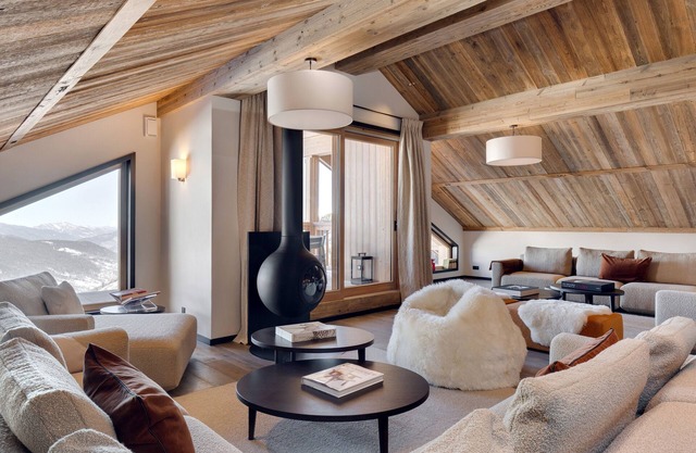 Antarès Mira 301 luxury penthouse duplex ski in and out