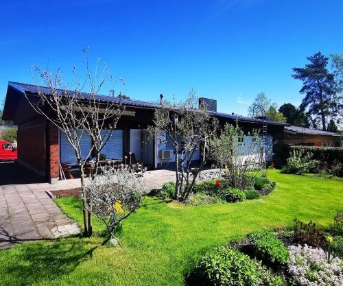 Anttoninvahe 7 130m2 with garden and sauna etc