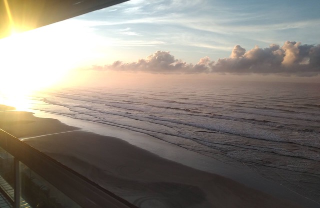 Apartamento Frente mar pé na Areia