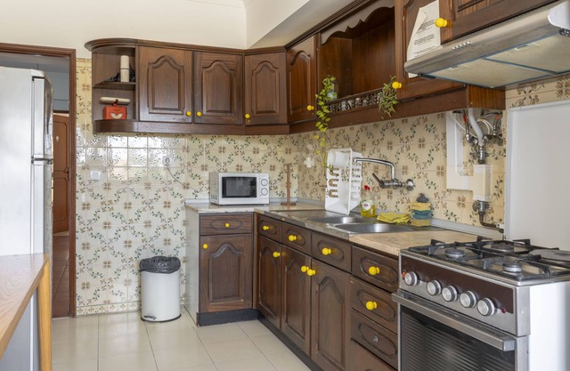 Apartamento 4 Quartos Sintra a 10 Minutos da Estação de Comboios e Centro Sintra