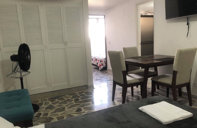 Apartamento Cómodo , Céntrico y Bien Ubicado . Apto 301