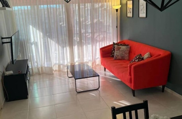Apartamento Moderno a 10 Minutos de el Aeropuerto