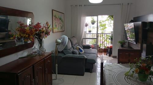 Apartamento Inteiro dois dormitórios e um banheiro social