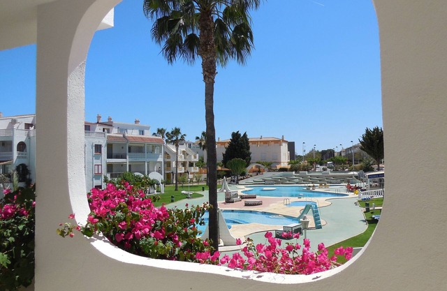 Apartamentos Habitat - Playa Romana 3000