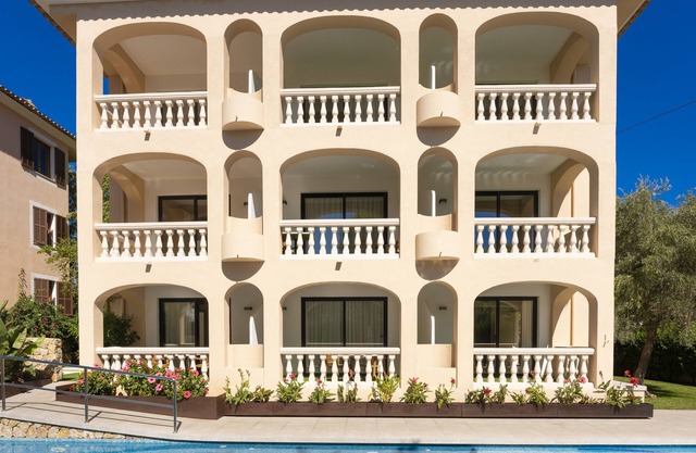 Apartamentos s'Olivera