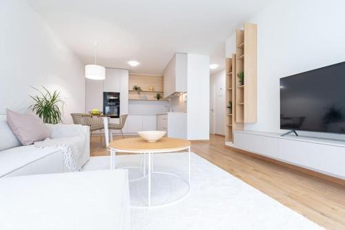 Apartmán Al-Garden s private garage parking free, 5 min pešo do centra