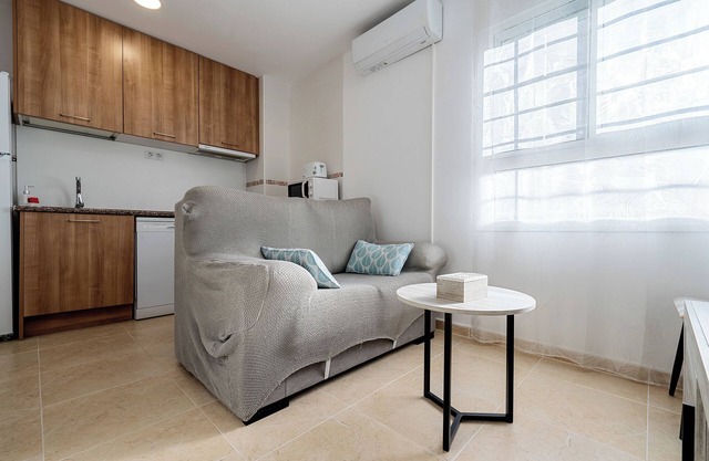 Apartment 'La Morra' with Wi-Fi and Air Conditioning