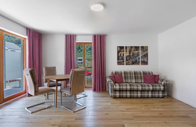 Apartment 'Bergblick' with Mountain View, Balcony and Wi-Fi