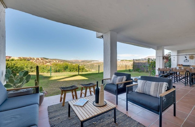 Apartment 'Manilva La Duquesa' with Mountain View, Wi-Fi and Air Conditioning