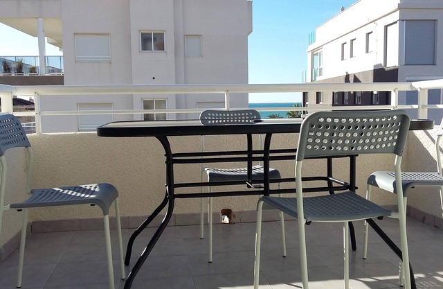 Apartment 100 m from the beach