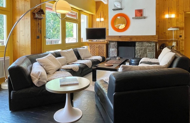 Apartment 165m2 - spacious and comfortable - all on foot - Center St-Lary village
