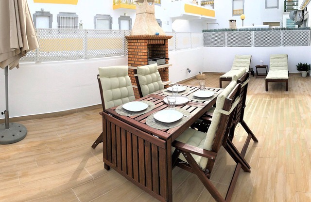 Apartment 250 meters from the beach of Altura with terrace, barbecue, A/C and Internet