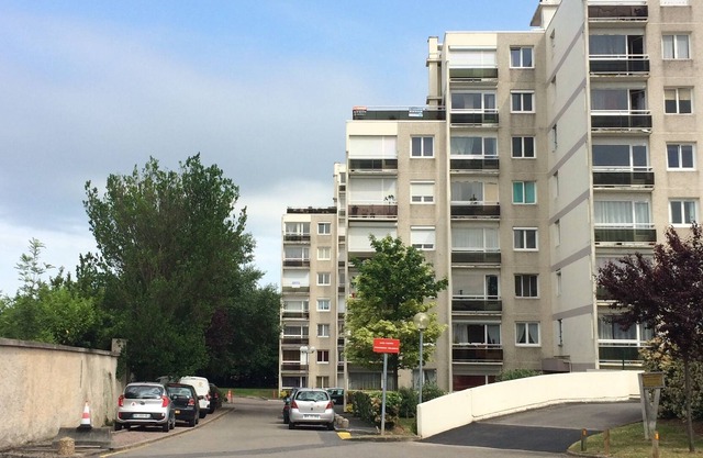 Apartment 42 M2 redone in residence.
