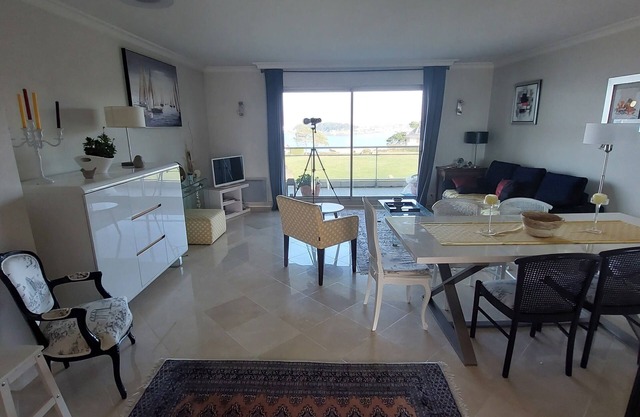 Apartment 93 m2, full sea view, in private park 5 HT