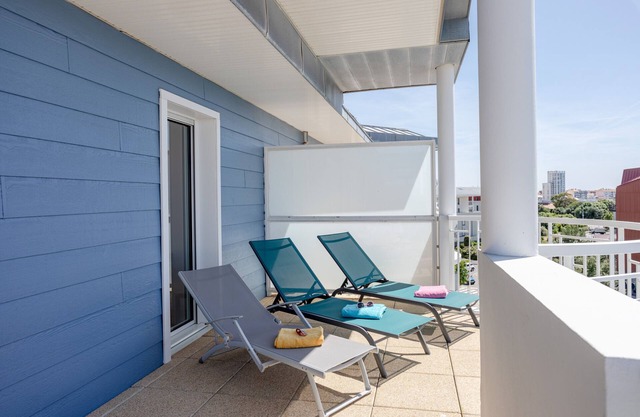 Apartment 'Appart Villa Margaux Proche Mer' with Private Terrace and Wi-Fi