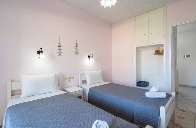 Apartment 'Alexandros Studios 6' with Shared Pool, Wi-Fi and Air Conditioning
