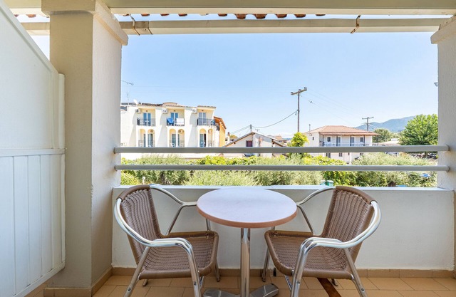 Apartment 'Alexandros Studios 7' with Shared Pool, Wi-Fi and Air Conditioning