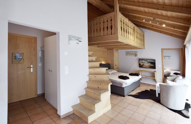 Apartment "Alpin 8" with Terrace & Wi-Fi