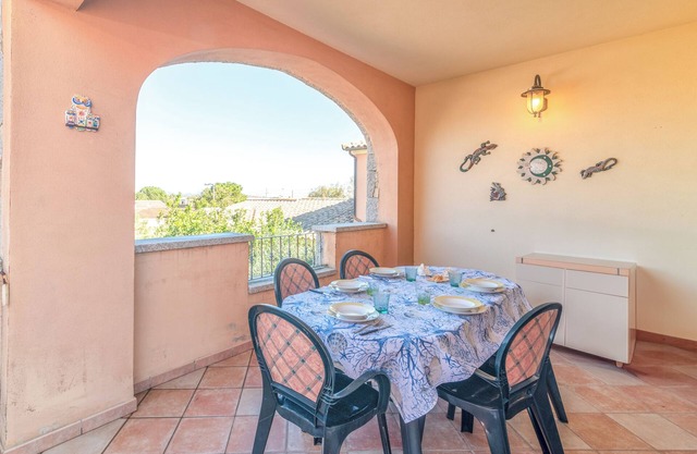 Apartment 'Appartamento I Lecci' with Private Terrace and Balcony
