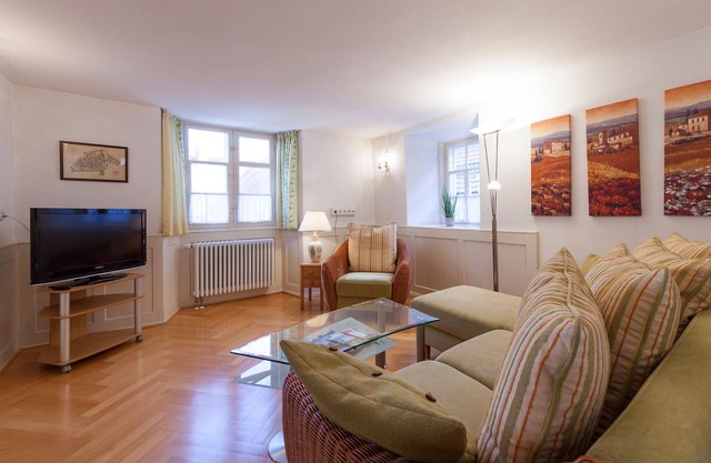 Apartment 'Arzthaus' with Balcony and Wi-Fi