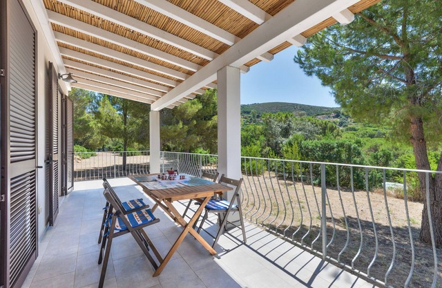 Apartment 'Artistica 6' with Sea View, Shared Terrace and Air Conditioning