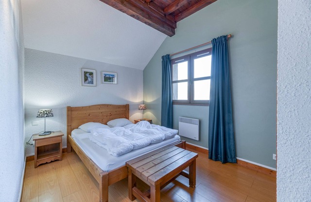 Apartment 'Bercail 4 Charmant Appt Alpe D'Huez' with Mountain View and Balcony