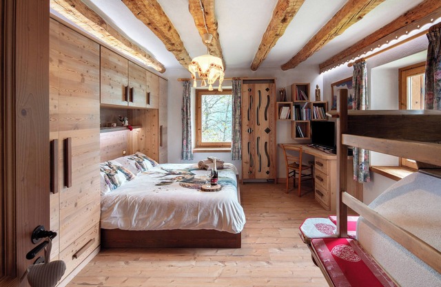 Apartment 'Casa Soraya' with Mountain View, Shared Garden and Balcony