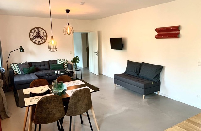 Apartment-Designer-Private Bathroom-2-Hatzenbach